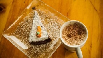 Ciasto marchewkowe, które podbije wielkanocny stół. Sprawdź przepis