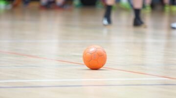 Korfball – sport równych szans i precyzyjnych rzutów