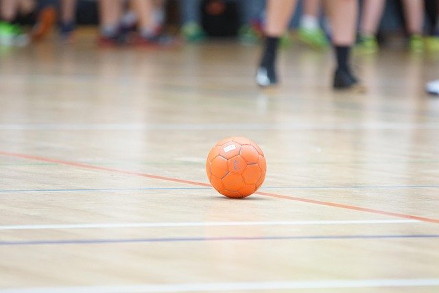 Korfball – sport równych szans i precyzyjnych rzutów
