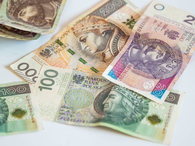 Czerwcowy bonus dla przyszłych emerytów. Jedna decyzja może zwiększyć świadczenie o 500 zł