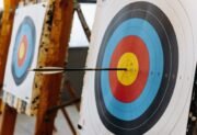 Łucznictwo sportowe – zasady, konkurencje i tory w pigułce