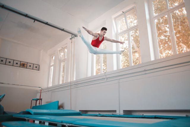 Skoki na trampolinie – sztuka kontroli w powietrzu