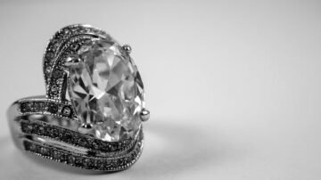 Diamenty z laboratorium – koniec mitu luksusu?