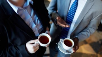 Kawa w biurze – wynajem sprzętu czy własny ekspres?