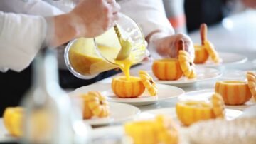 Architektura wizerunku w gastronomii: Strategiczne znaczenie tekstyliów w budowaniu doświadczenia gościa