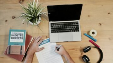 Czym jest pozycjonowanie w ChatGPT i jak zwiększyć widoczność marki w AI?