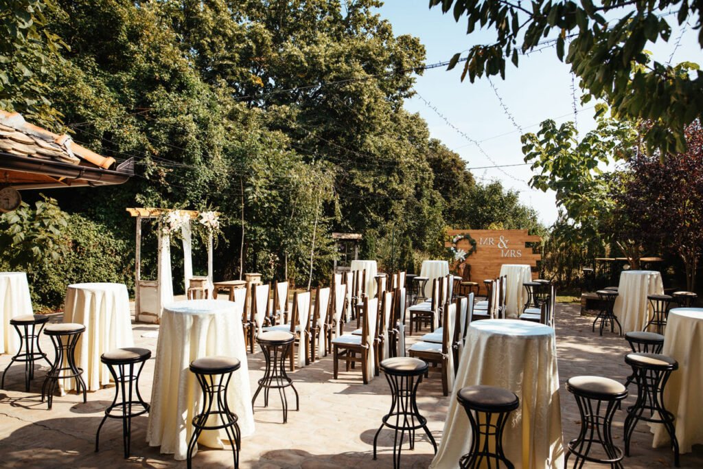 Event w plenerze: Jak stworzyć niezapomniane wydarzenie pod gołym niebem?