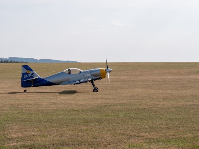 Paliwo lotnicze drożeje gwałtownie. Rząd przyznaje, że problem już widać