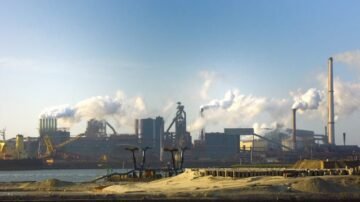 Marcowe przyspieszenie w przemyśle. Polskie fabryki wyraźnie zwiększyły produkcję