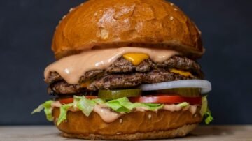 Burgery w Białymstoku – co decyduje o tym, że naprawdę smakują?