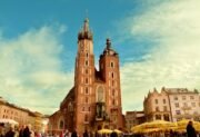 Kraków coraz droższy dla kupujących. Nowe mieszkania zdrożały o 68 proc. w pięć lat