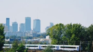 PESA i Hitachi łączą siły. Chcą powalczyć o szybkie pociągi dla PKP Intercity