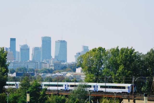 PESA i Hitachi łączą siły. Chcą powalczyć o szybkie pociągi dla PKP Intercity