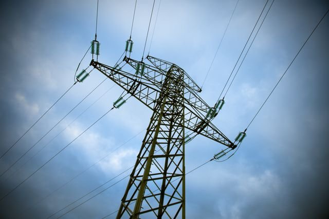 Upały rozgrzewają nie tylko miasta, lecz także ceny prądu