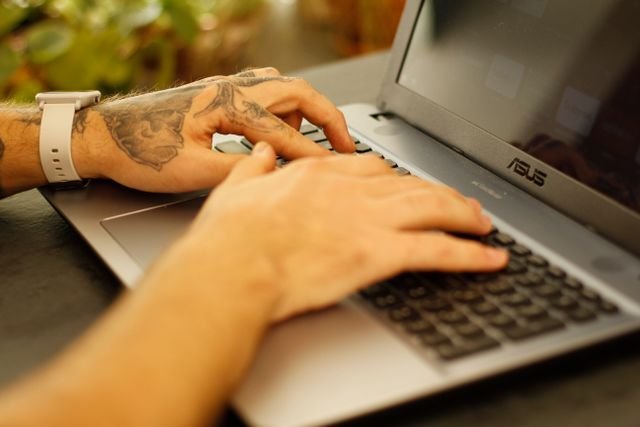 Skuteczne poszukiwanie zatrudnienia – jak znaleźć ofertę dopasowaną do swoich oczekiwań?