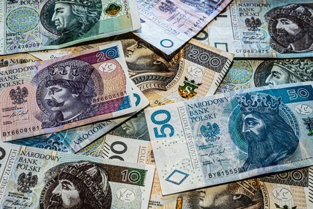 3386 zł miesięcznie dla opiekunów. Dochód nie zamyka drogi do świadczenia